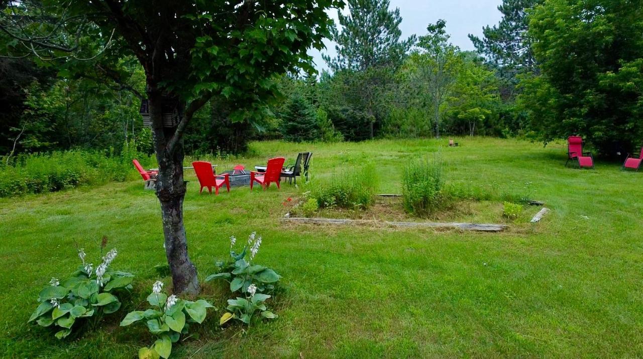 Chalets Nabu La Sacacomie - Riviere - Billard Saint-Alexis-des-Monts Kültér fotó
