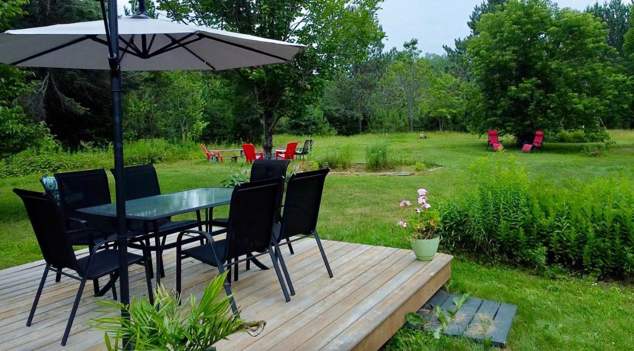 Chalets Nabu La Sacacomie - Riviere - Billard Saint-Alexis-des-Monts Kültér fotó
